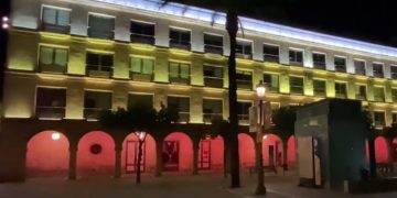 El color ilumina el centro de Jerez