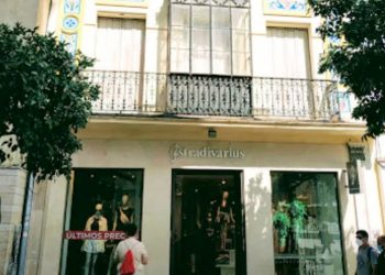 Inditex suma una nueva víctima en Jerez: Stradivarius en Calle Lancería